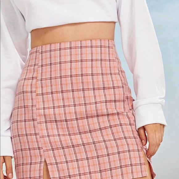 Pink Plaid High-Rise Mini Skirt - Picture 4 of 4